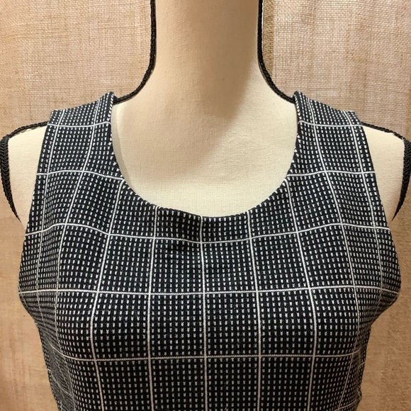 White House Black Market Peplum Top- Black and Ecru - Picture 4 of 9